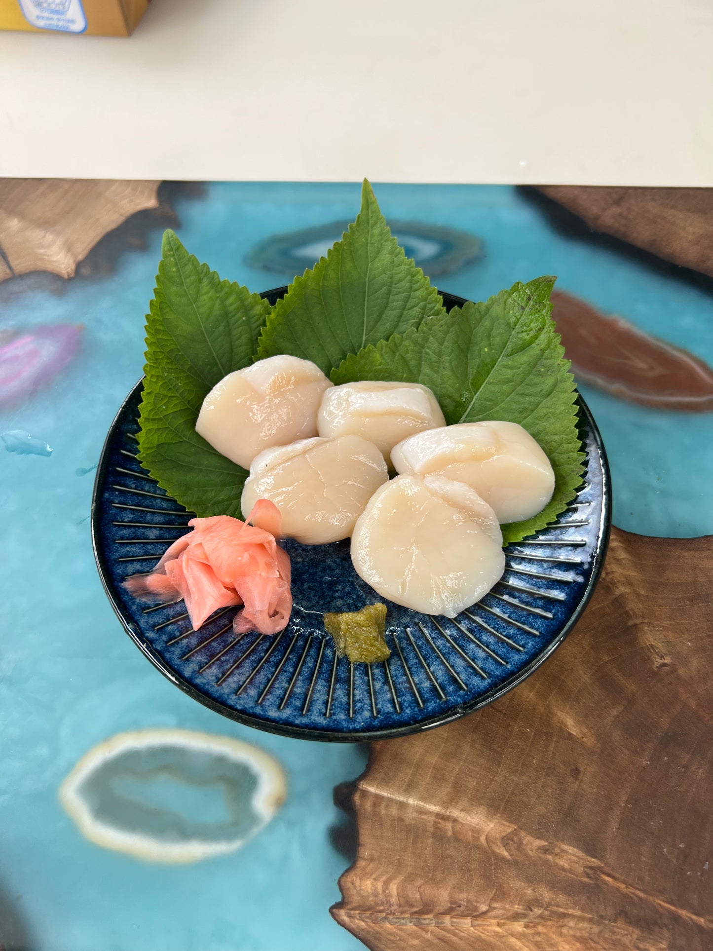 Hokkaido Scallop (sashimi grade) -2.2 LB/box(Frozen)